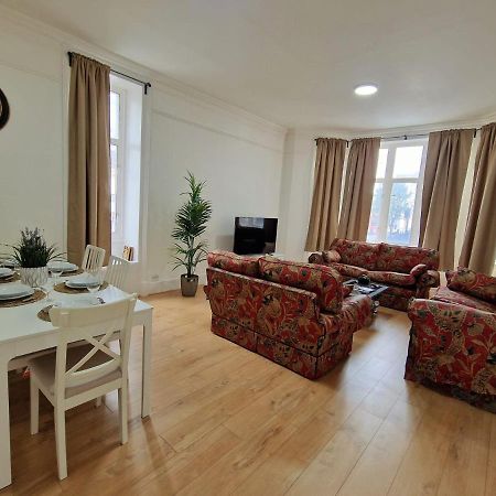 Spacious 4 Bedrooms Apartment For 10 Near Marble Arch 런던 외부 사진