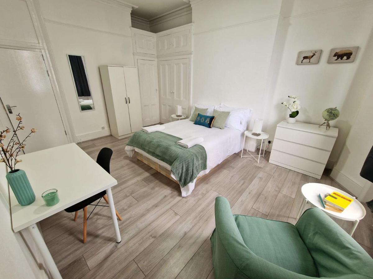 Spacious 4 Bedrooms Apartment For 10 Near Marble Arch 런던 외부 사진