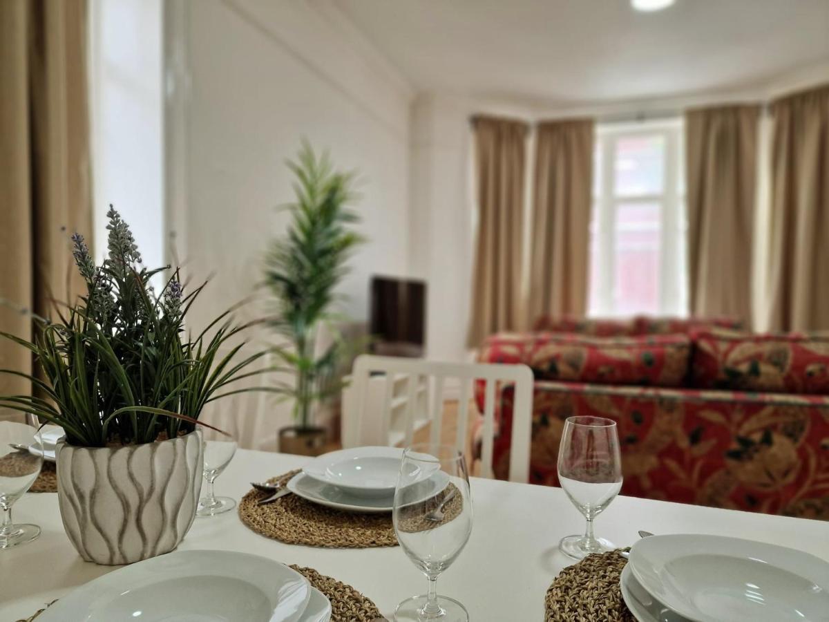 Spacious 4 Bedrooms Apartment For 10 Near Marble Arch 런던 외부 사진
