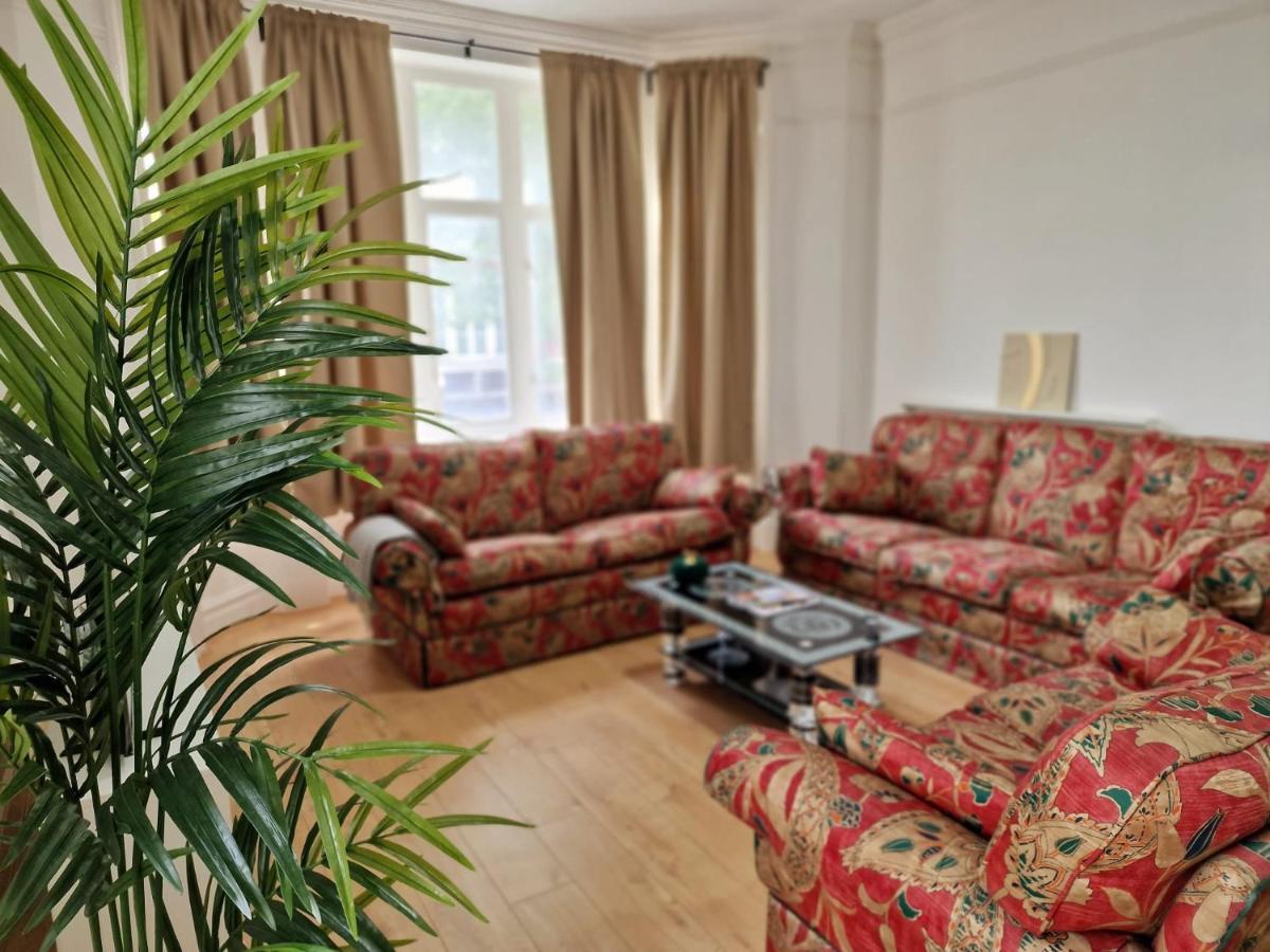 Spacious 4 Bedrooms Apartment For 10 Near Marble Arch 런던 외부 사진